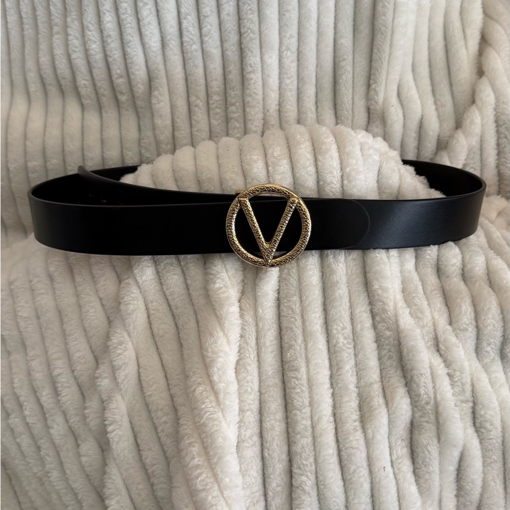Valentino Garavani Black Leather Belt with Gold Circular V Buckle - Picture 1 of 8